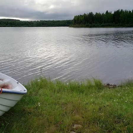 Authentic Arctic By The River Hébergement de vacances *