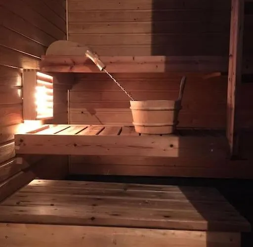 Hébergement de vacances Authentic Arctic By The River *