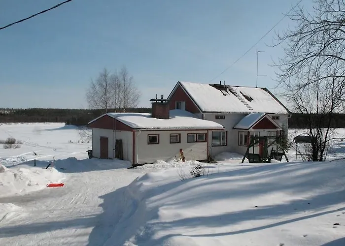 Hébergement de vacances Authentic Arctic By The River *